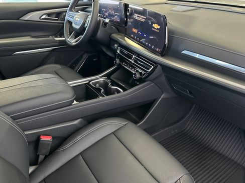 New 2026 Chevrolet Traverse LT w/ Enhanced Driving Package AWD/4WD image 19