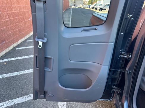 Used 2012 Toyota Tacoma 4x4 Access Cab V6 w/ Convenience Pkg image 9