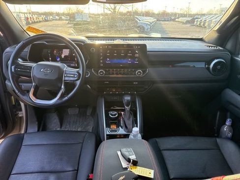 Used 2023 Chevrolet Colorado Z71 w/ Z71 Convenience Package 2 image 27