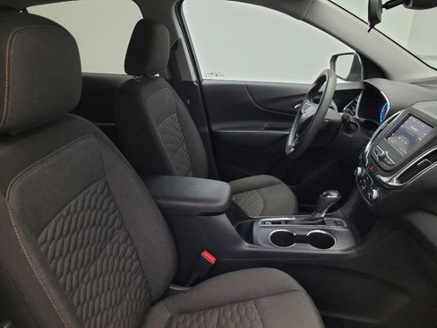 Used 2020 Chevrolet Equinox LT w/ LPO, Floor Liner Package image 21