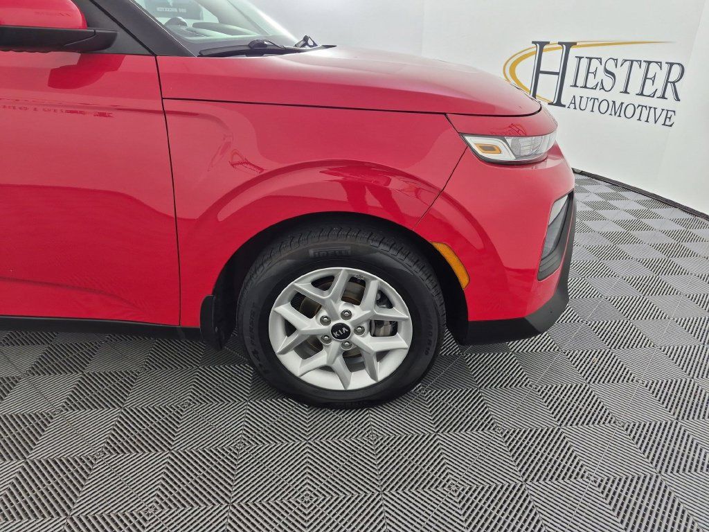Used 2021 Kia Soul S FWD image 11