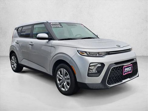 Used 2020 Kia Soul LX image 7