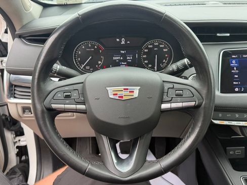 Used 2023 Cadillac XT4 Luxury w/ Driver Awareness Package FWD image 21