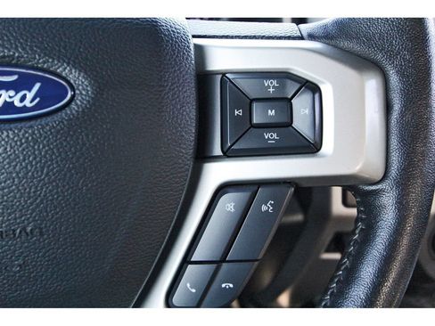 Used 2019 Ford F250 Lariat w/ Lariat Ultimate Package AWD/4WD image 19