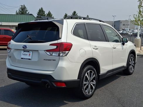 Used 2024 Subaru Forester Limited AWD/4WD image 6