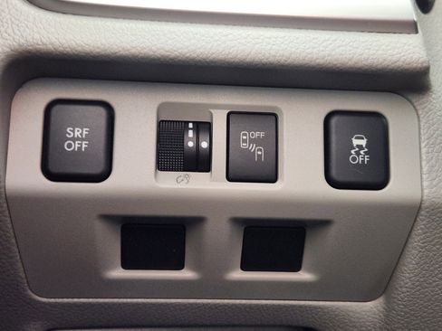 Used 2017 Subaru Forester 2.5i Premium image 27