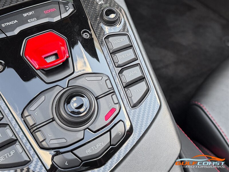 Used 2019 Lamborghini Aventador S AWD/4WD image 21