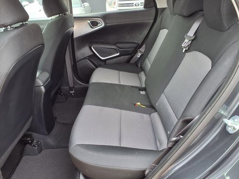 Certified 2023 Kia Soul LX w/ LX Technology Package image 8