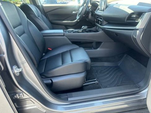 Certified 2023 Nissan Rogue SV w/ SV Premium B Package AWD/4WD image 13