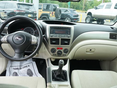 Used 2010 Subaru Impreza 2.5i Premium AWD/4WD image 14