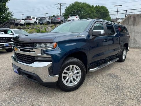 Used 2021 Chevrolet Silverado 1500 LT AWD/4WD image 2
