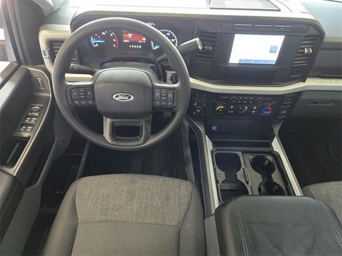 Used 2024 Ford F250 XLT image 29