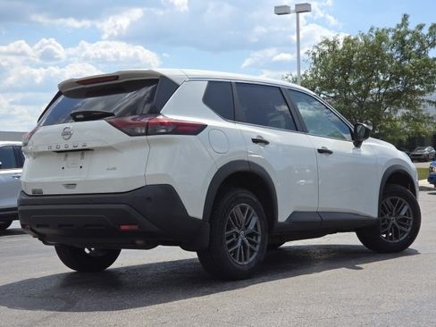 Used 2021 Nissan Rogue S AWD/4WD image 10