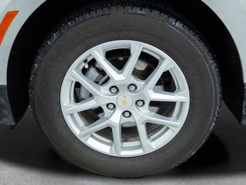 Used 2022 Chevrolet Equinox LS AWD/4WD image 13