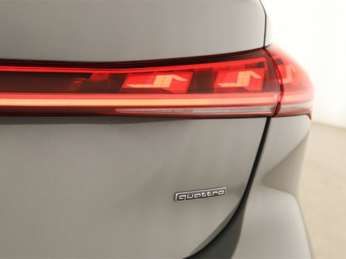 Used 2025 Audi A5 2.0T Prestige w/ 19" Wheel Package image 29