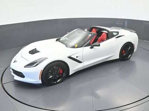 Used 2016 Chevrolet Corvette Stingray Coupe w/ Battery Protection Package RWD image 39
