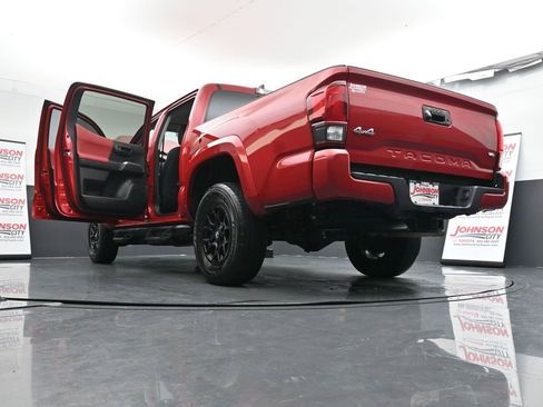 Used 2020 Toyota Tacoma SR5 image 44