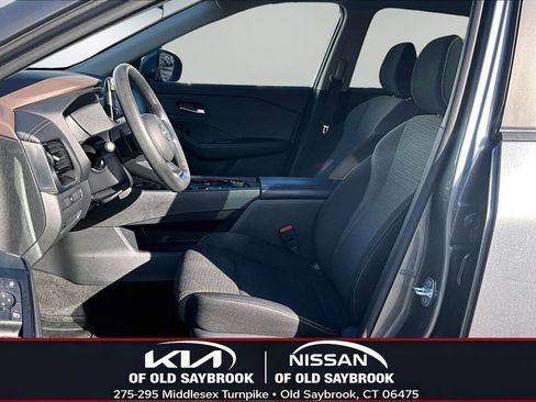 Used 2022 Nissan Rogue SV image 21