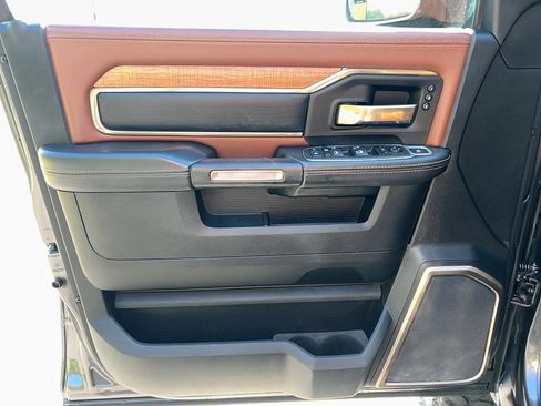 Used 2022 RAM 2500 Limited AWD/4WD image 14