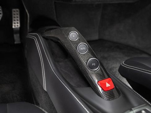 Used 2018 Ferrari 488 GTB RWD image 29