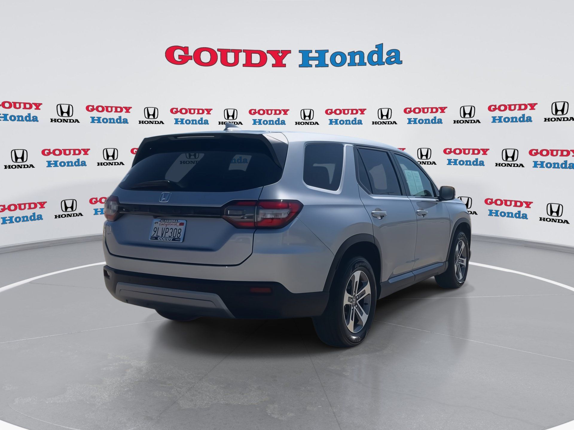 Used 2024 Honda Pilot EX-L image 8