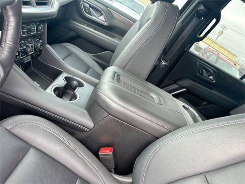 Used 2022 Chevrolet Tahoe LT w/ Luxury Package image 27