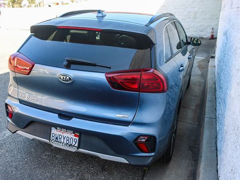 Used 2021 Kia Niro Touring SE FWD image 14