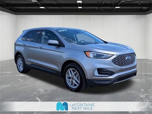 Used 2024 Ford Edge SEL image 7