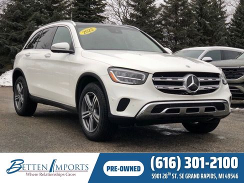 Used 2022 Mercedes-Benz GLC 300 4MATIC image 1