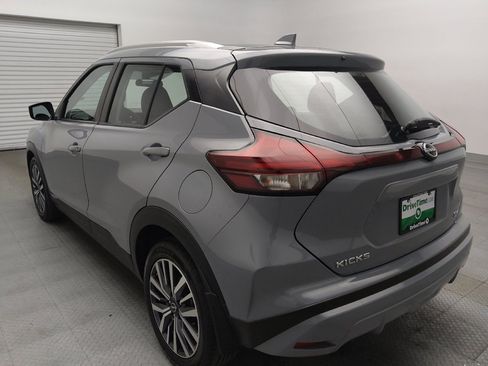 Used 2022 Nissan Kicks SV FWD image 5