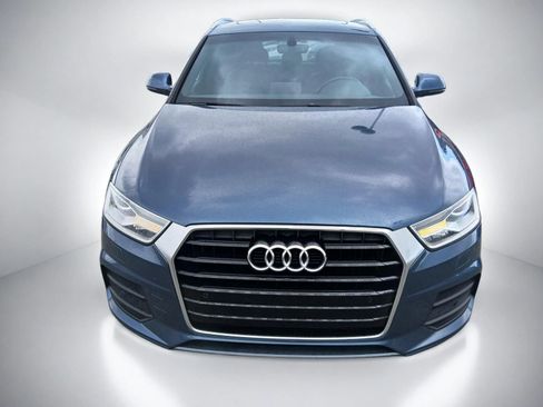 Used 2017 Audi Q3 2.0T Premium Plus w/ Premium Plus Package FWD image 3