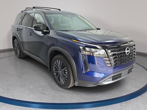 New 2026 Nissan Pathfinder SL AWD/4WD image 3