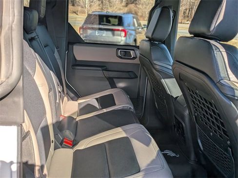 Used 2024 Ford Bronco Big Bend image 34