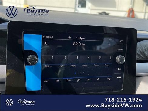 New 2026 Volkswagen Taos SE image 26