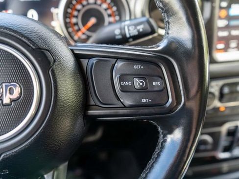 Used 2021 Jeep Gladiator Sport AWD/4WD image 21