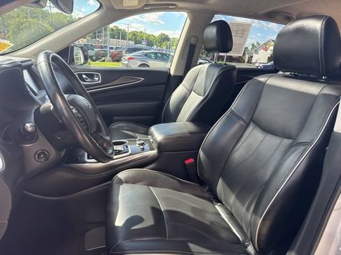 Used 2019 INFINITI QX60 Luxe w/ Essential Package AWD/4WD image 26