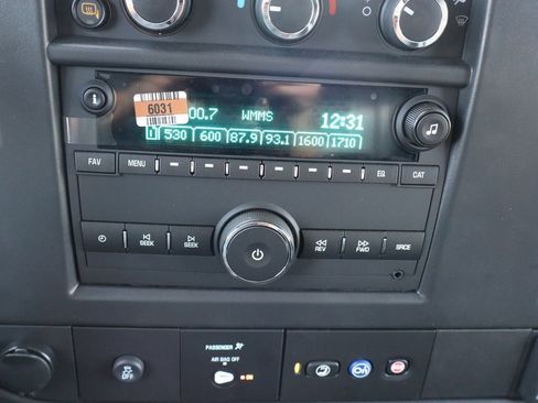 New 2025 Chevrolet Express 2500 Work Van w/ Driver Convenience Package image 16