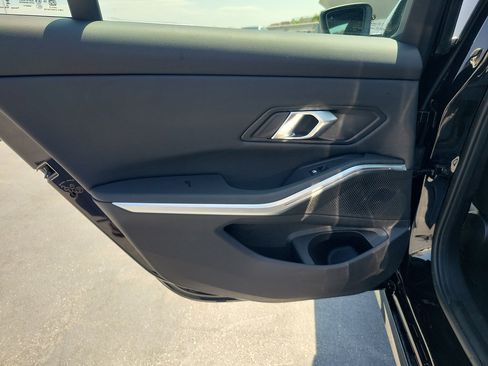 Used 2026 BMW 330i Sedan w/ Premium Package RWD image 15