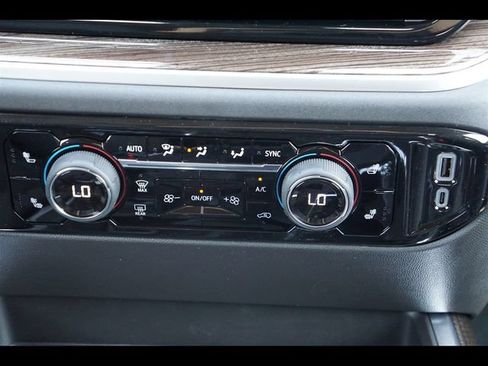 New 2026 Chevrolet Silverado 1500 LT Trail Boss w/ Convenience Package II AWD/4WD image 11