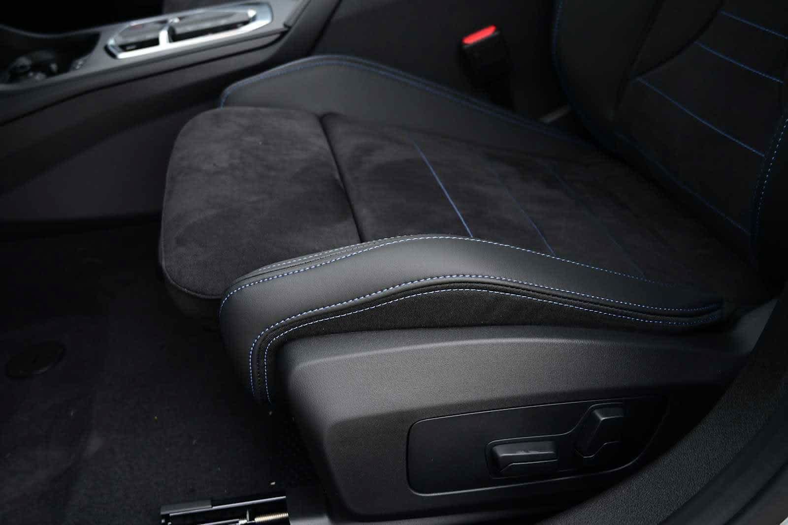 Used 2026 BMW 228i w/ Technology Package FWD image 7