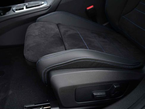 Used 2026 BMW 228i w/ Technology Package image 7