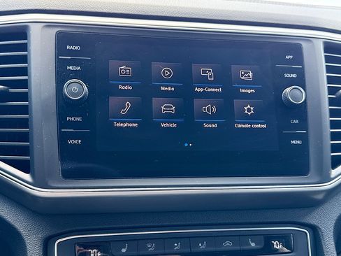 Used 2019 Volkswagen Atlas SE image 30