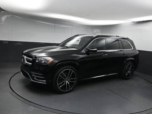 Used 2022 Mercedes-Benz GLS 450 4MATIC image 4