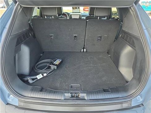 Used 2025 Ford Escape SE image 16