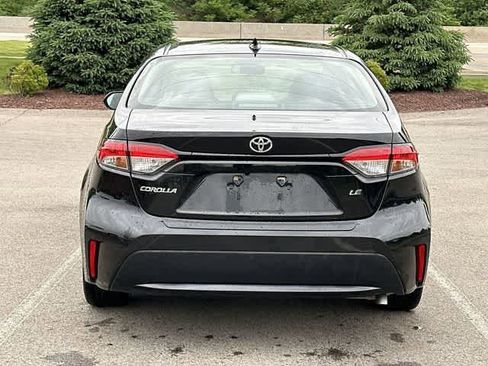 Used 2021 Toyota Corolla LE FWD image 4