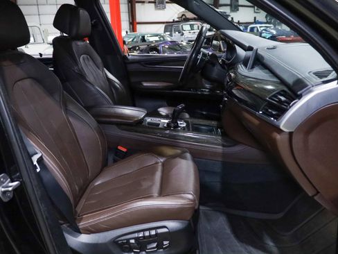 Used 2016 BMW X5 xDrive50i image 38