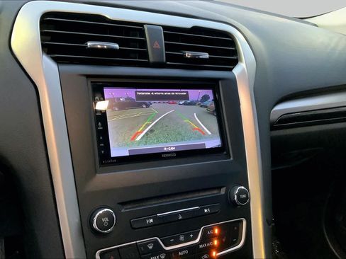 Used 2016 Ford Fusion SE w/ Equipment Group 202A FWD image 28