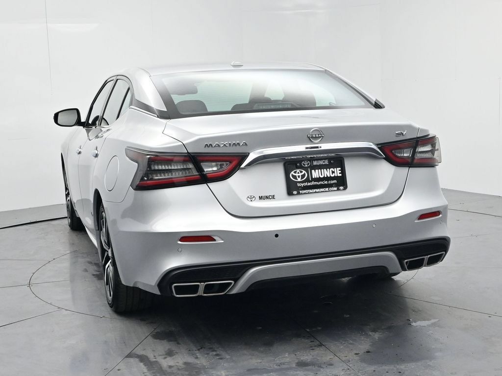 Used 2023 Nissan Maxima SV w/ Floor Mat Group FWD image 6