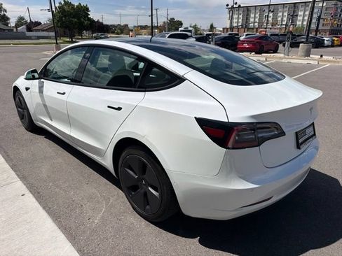 Used 2021 Tesla Model 3 Standard Range Plus RWD image 5