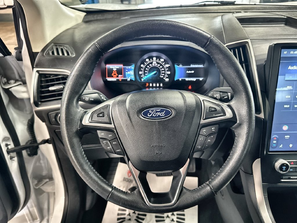 Used 2024 Ford Edge SEL AWD/4WD image 17